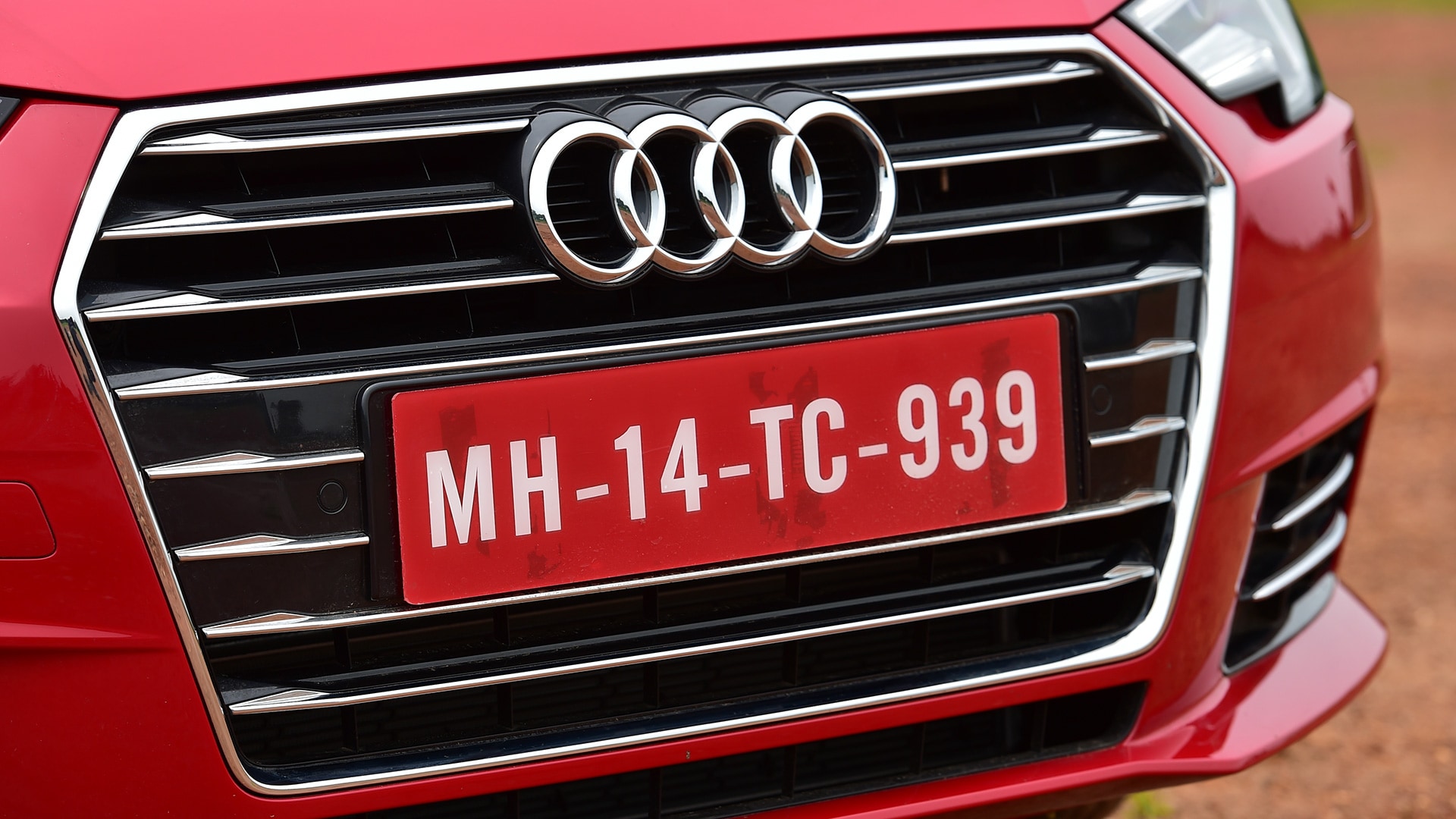 Audi A4 2016 30 TFSI Technology Exterior